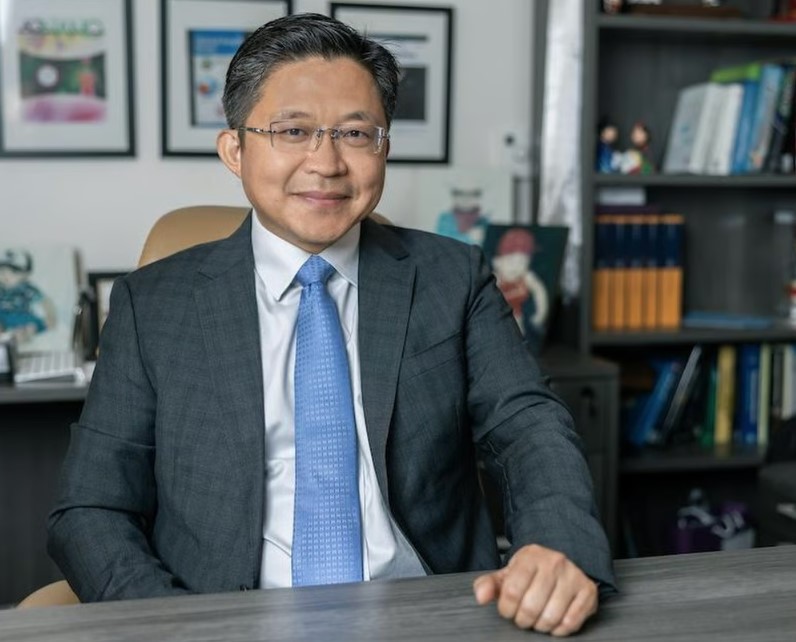 Profesor Hu Ye opuszcza USA i wraca do Chin – lider badań nad szybką diagnostyką gruźlicy